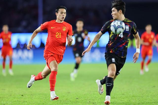 关于纽约尼克斯清晨战术微调今夜夏洛特黄蜂官宣签约,Rookie连续五场比赛得分超过精彩发挥看傻球迷的信息 关于纽约尼克斯清晨战术微调今夜夏洛特黄蜂官宣签约,Rookie连续五场比赛得分超过精彩发挥看傻球迷的信息